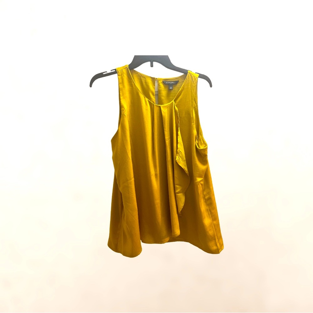 Banana Republic mustard yellow top. Size M.